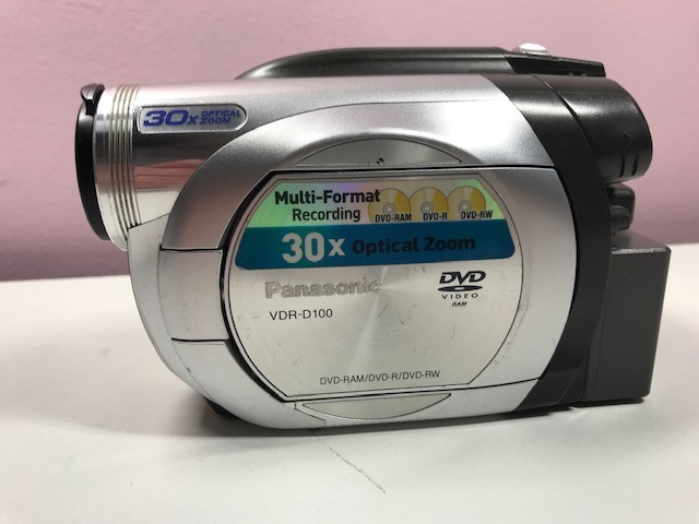 Panasonic VDR-D100 Camcorder - Silver