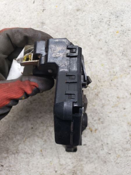 2006 TC SCION Keys/Latches/Locks 177141