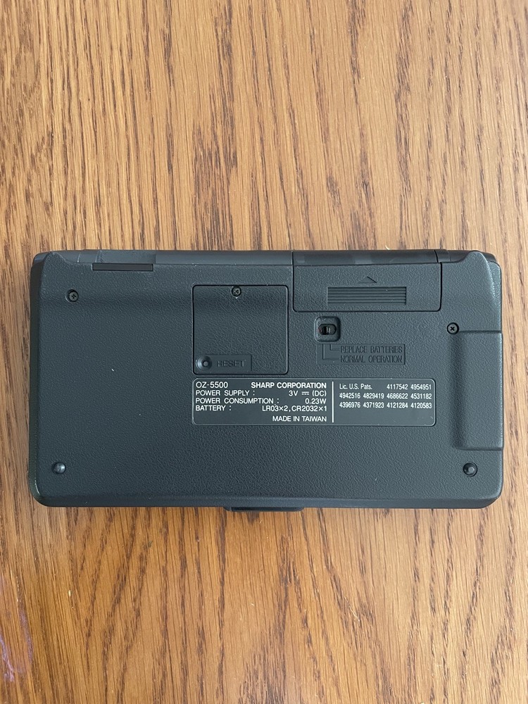 SHARP WIZARD OZ-5500 Electronic Organizer - PDA - Vintage Original Black