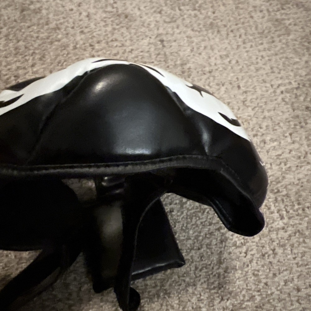 Boxing training headgear