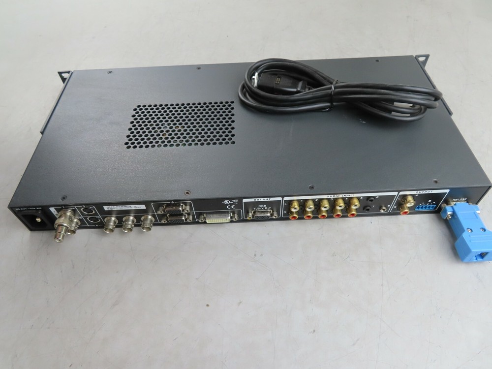 Extron IN1508 Video Scaling Presentation Switcher