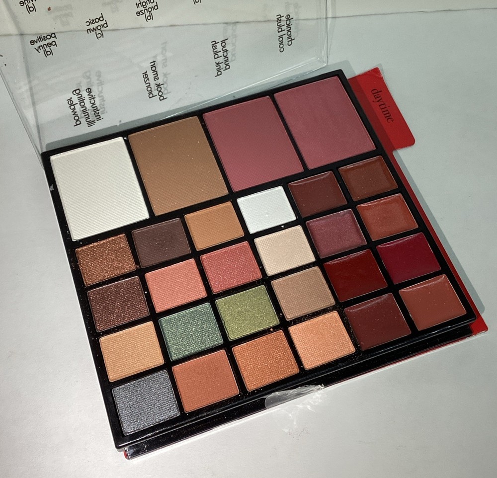YBF Real Tutorial Make Up Kit AS PICTURED, NEW!