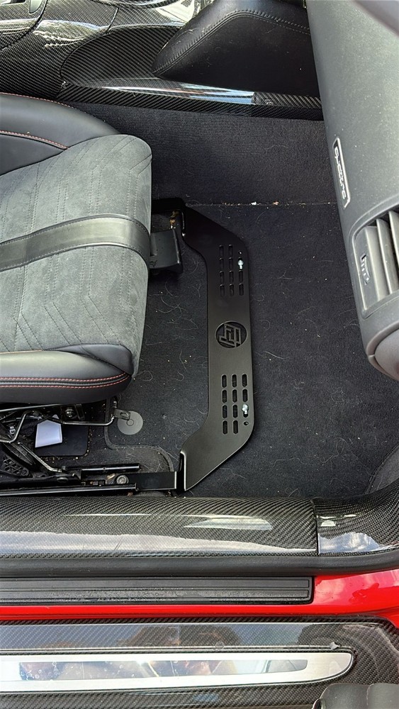 Fire extinguisher mount holder bracket for Audi R8