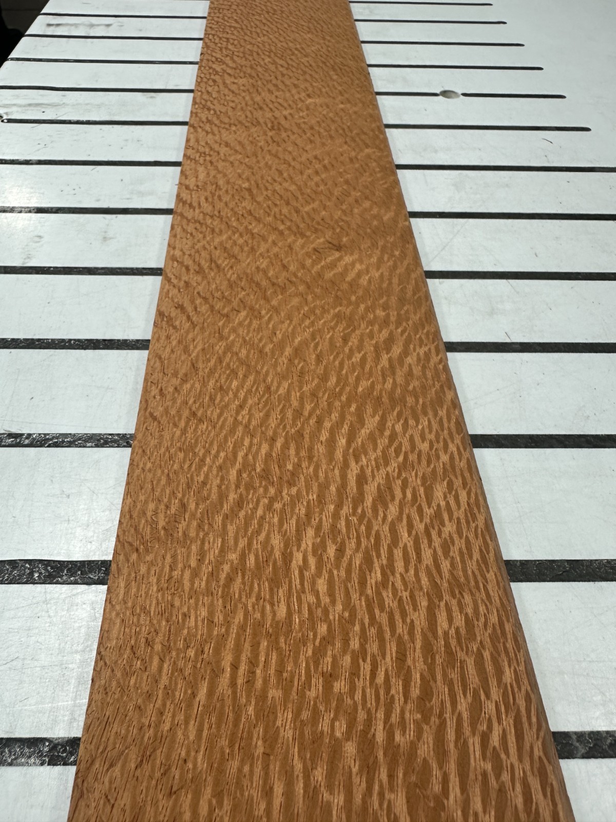 Lacewood Raw Wood Veneer 2 sheets 115'' x 4'' 919C