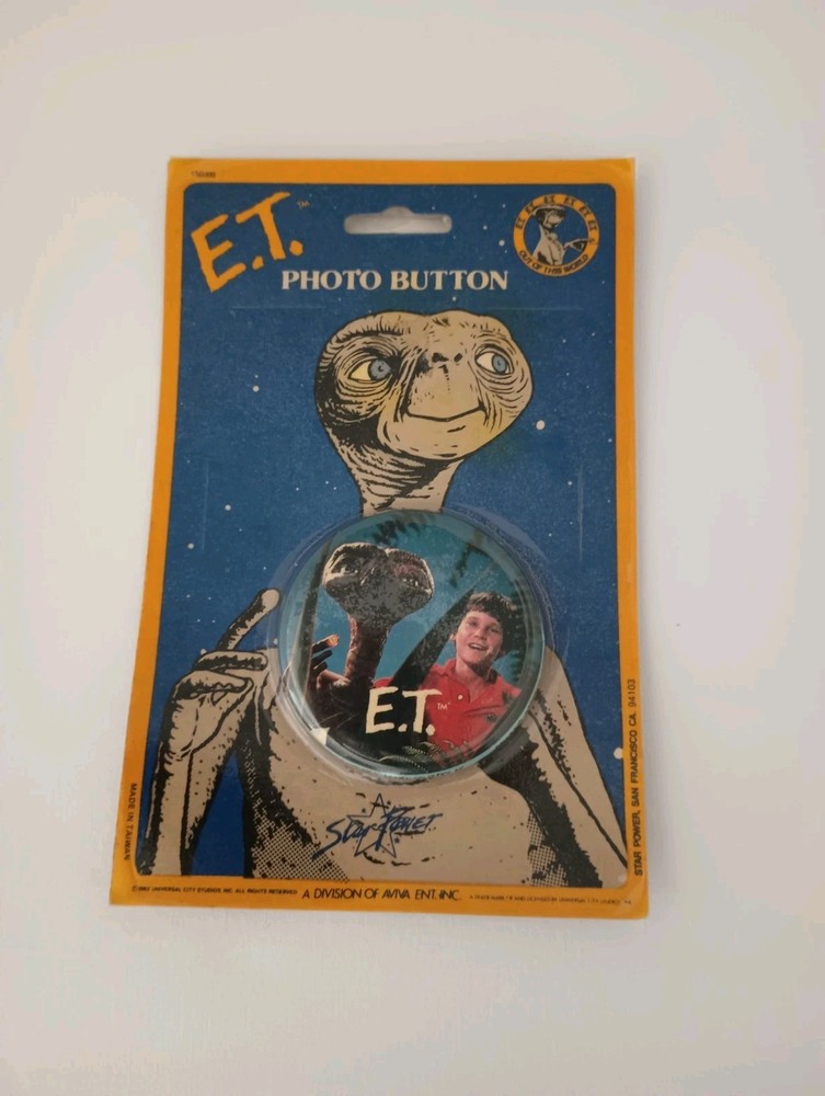 1982 E. T. Photo Button New in Package & Mechanical E.T. Plastic Figure
