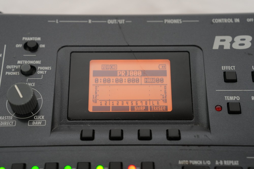 ZOOM R8 Multitrack Recorder 2-track simultaneous recording, 8-track