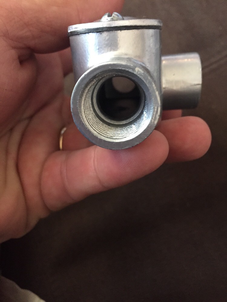 *NEW Style 3/4'' E204093 T Conduit Body