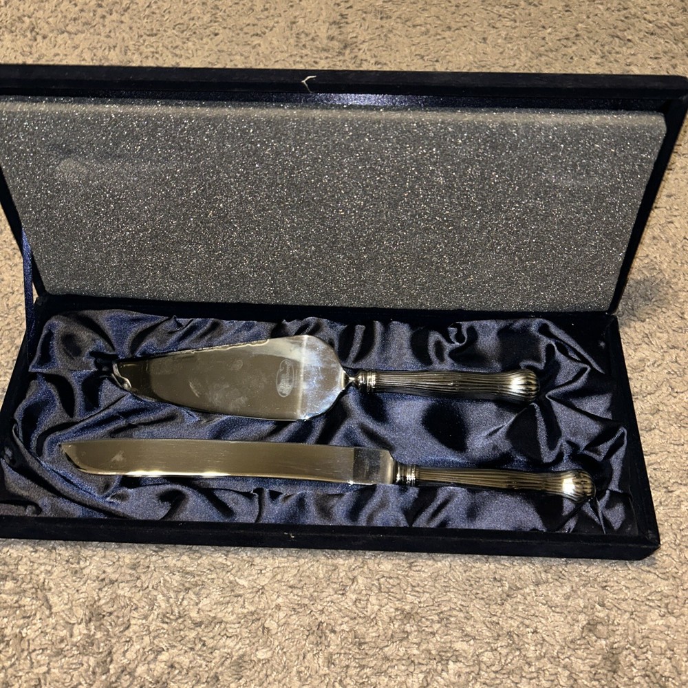 Things Remembered Cake Serving, Cutting Knife Set! QUALITY! SHARP! March 16 2002