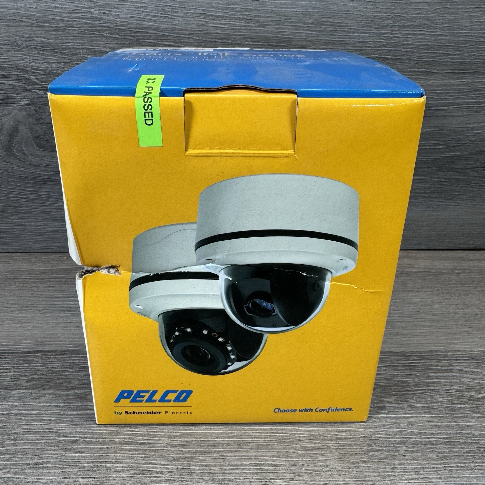 PELCO Sarix IMP Series Imp121-1IS Indoor and Environmental Mini Dome