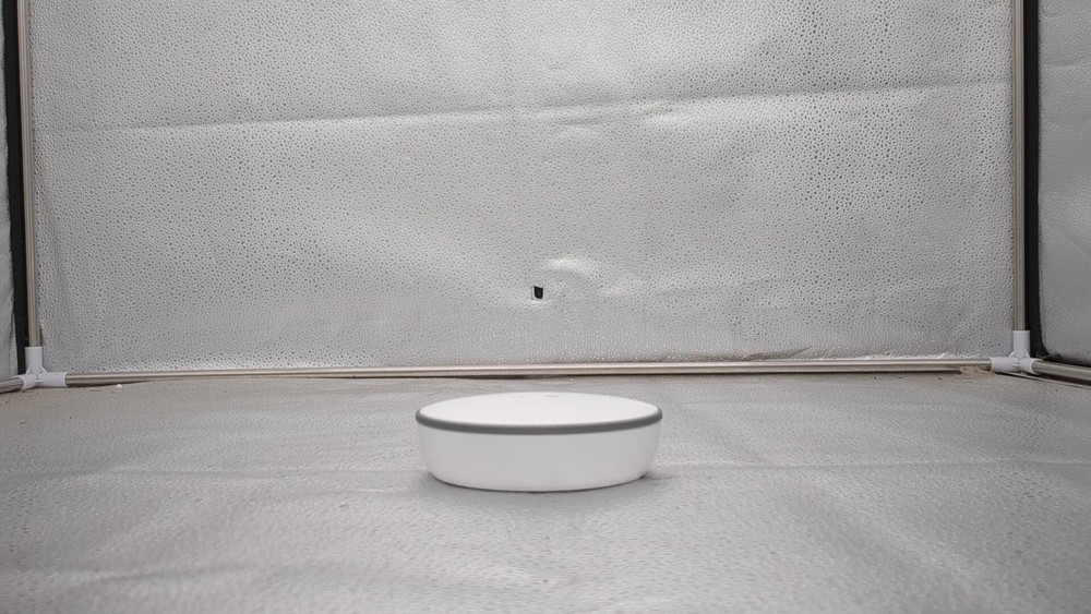 Airthings Wave Radon - Smart Radon Detector with Humidity & Temperature Sensor