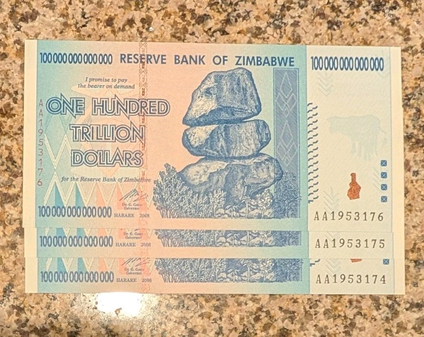 LOT OF 3 SEQUENTIAL - AUTHENTIC ZIMBABWE 100 TRILLION DOLLAR NOTES, AA/2008, UNC