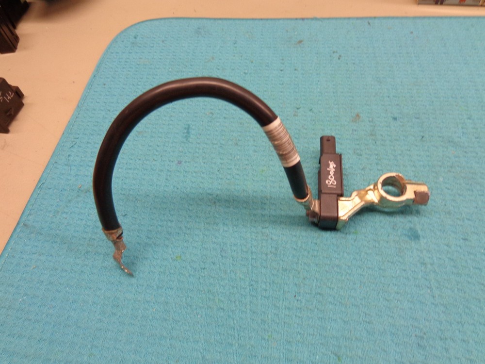 MERCEDES E300 17 18 19 - NEGATIVE BATTERY SENSOR CABLE