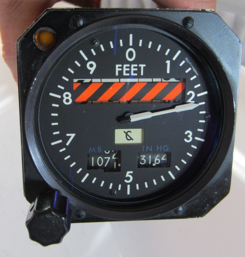 SMITHS SERVOED ALTIMITERWL1107AM/MS/1 DIAL FUNCTIONS