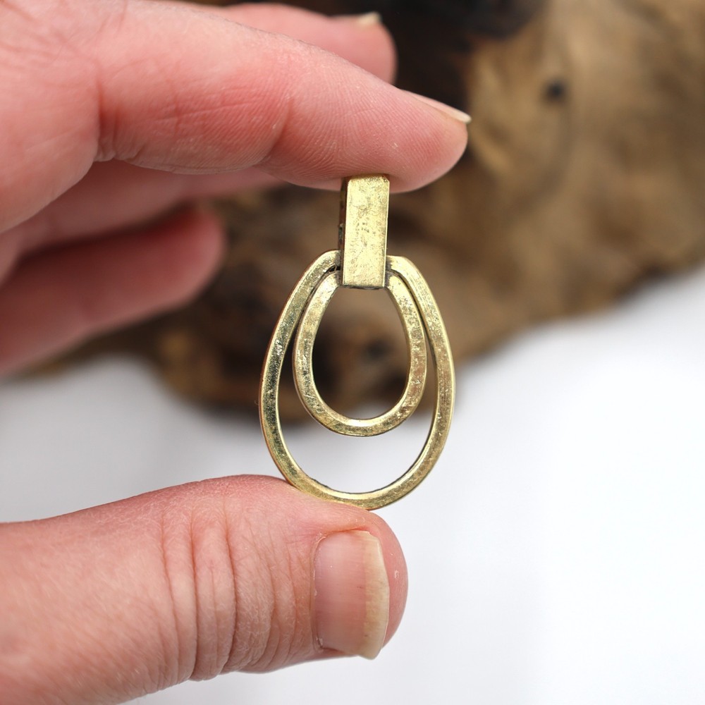 Vintage Brass Double Loop Pendant (BP19)