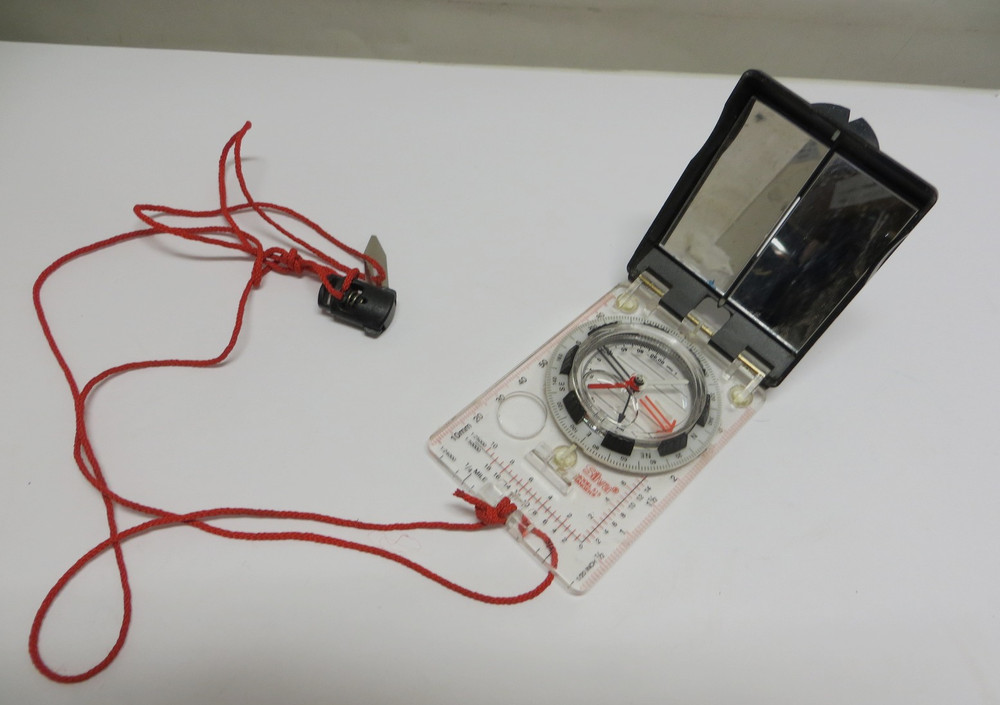 Silva Ranger Model 515  Vintge Compass with Reflective Mirror
