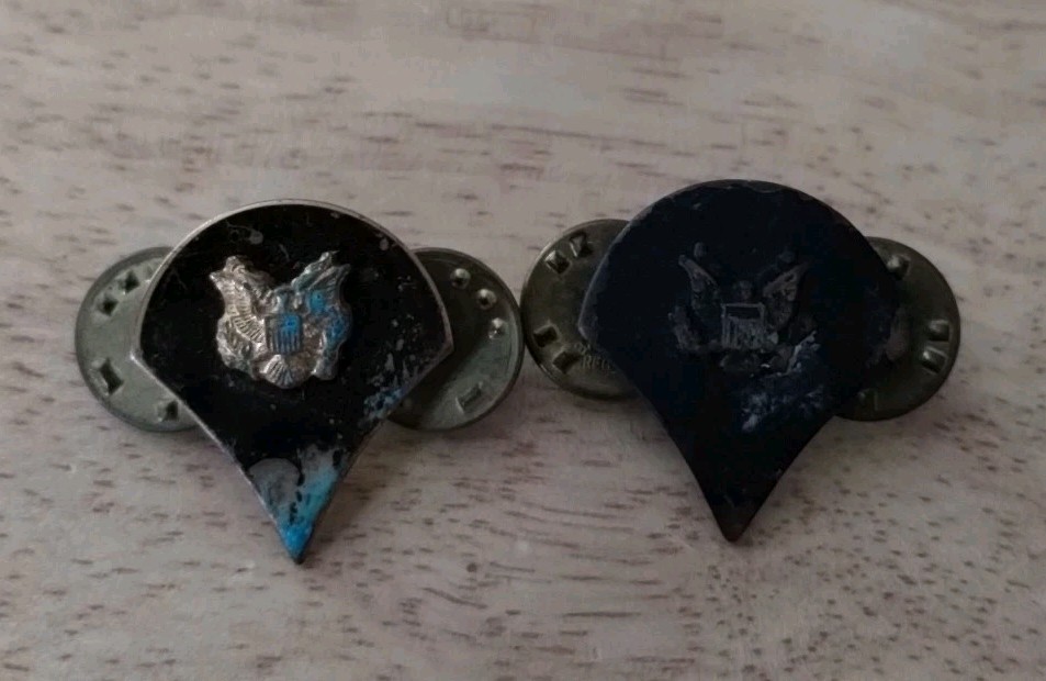 2 PCs Army  Specialist Rank  E4 Metal Pin