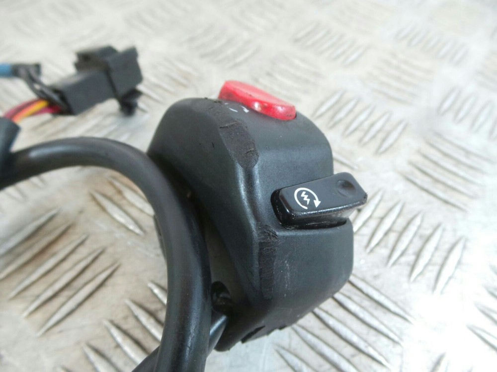 2011 TRIUMPH SPEED TRIPLE 1050 RIGHT SWITCH GEAR