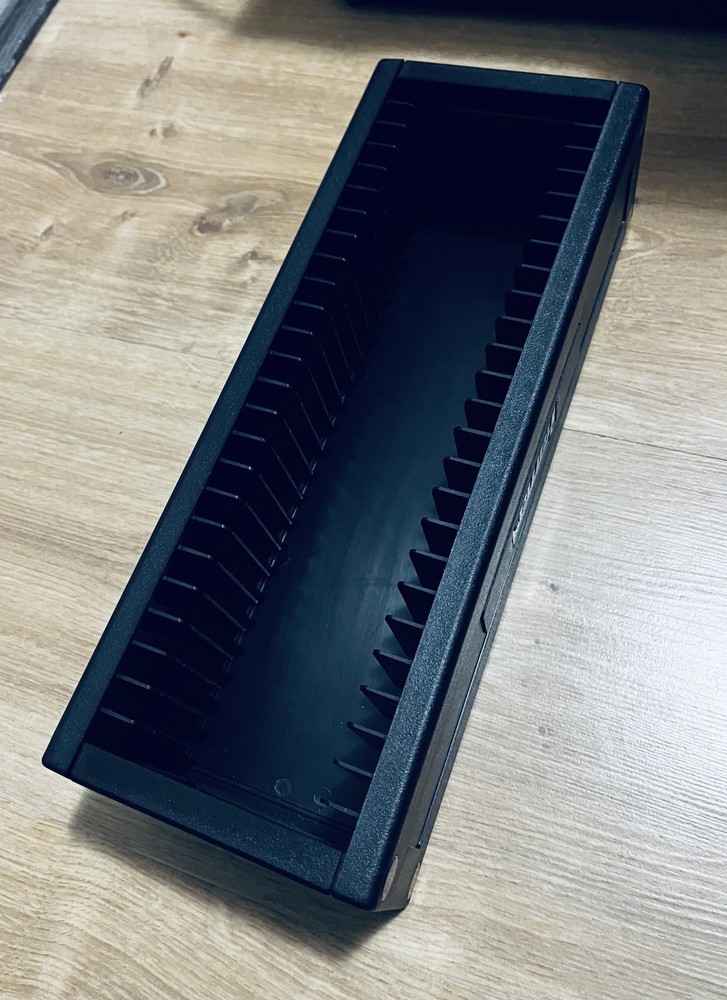 MINI DISC TOWER STAND 25 MD - EXCELLENT CONDITION