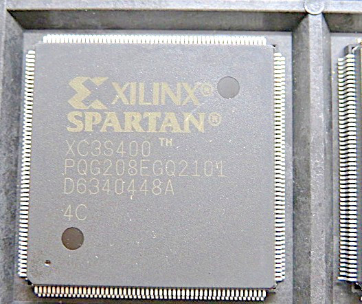 XILINX  XC3S400-4PQG208C  Field Programmable Gate Array 400000 SYSTEM GATE 1.2 V