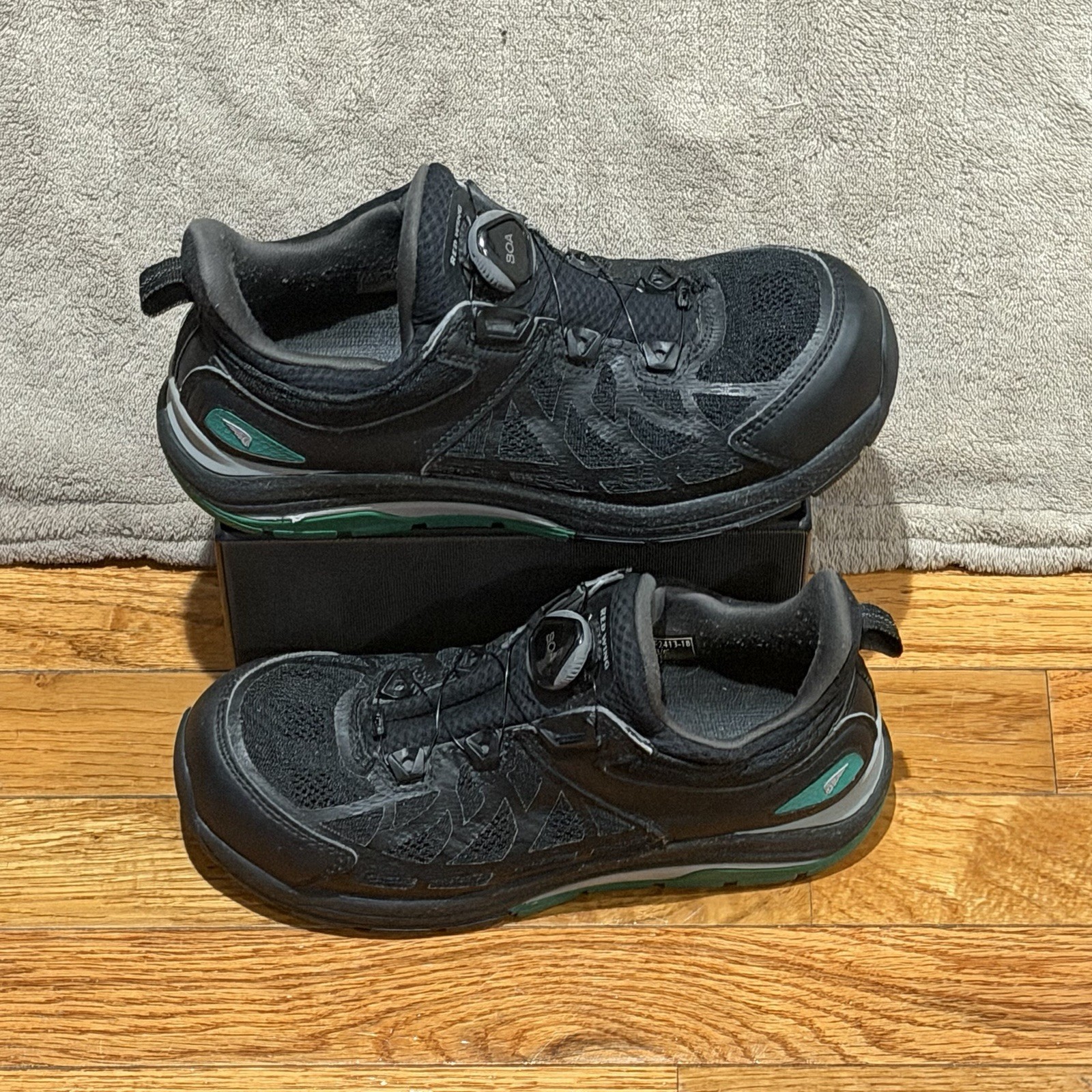 Red Wing Boa Shoes Women's US 7.5  Cooltech Athletics Work Shoe Black 2320 Steel