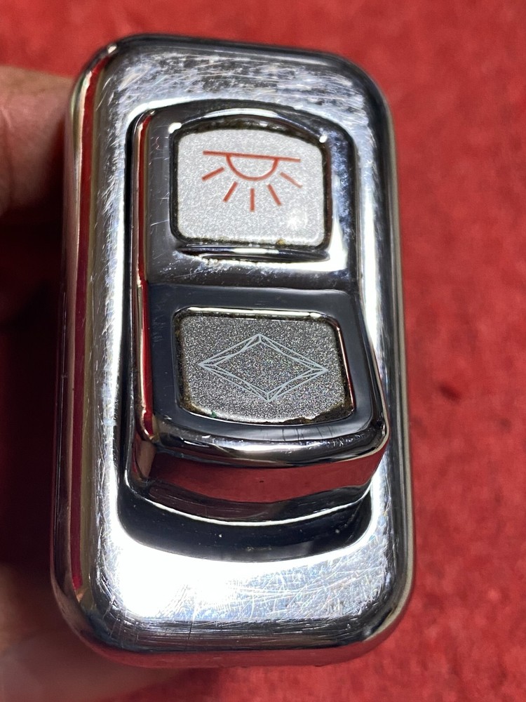PETERBILT SWITCH, DOME LIGHT 16-09122-2K3GSS1F41 WITH CHROME FACE PLATE