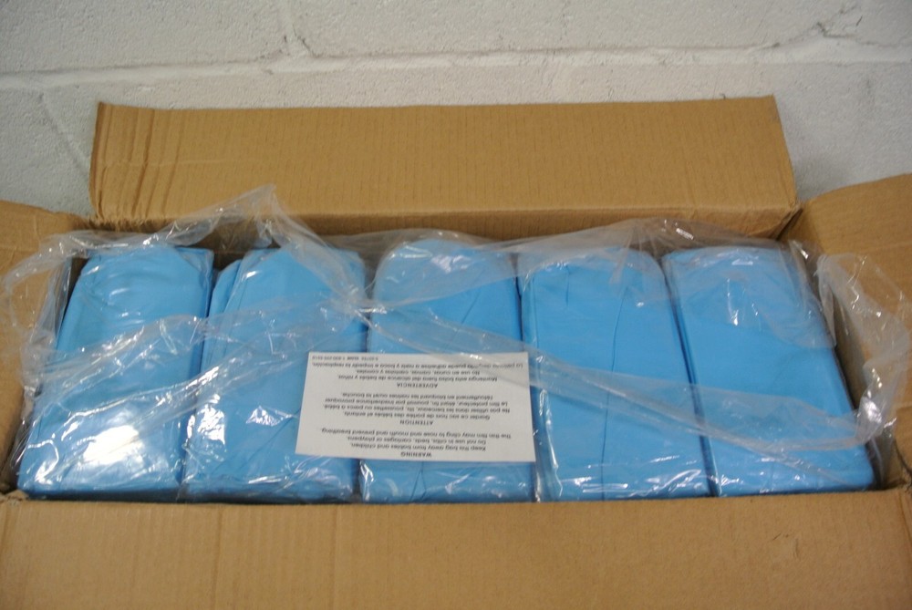 Level 2 Disposable Isolation Gown 97 pieces