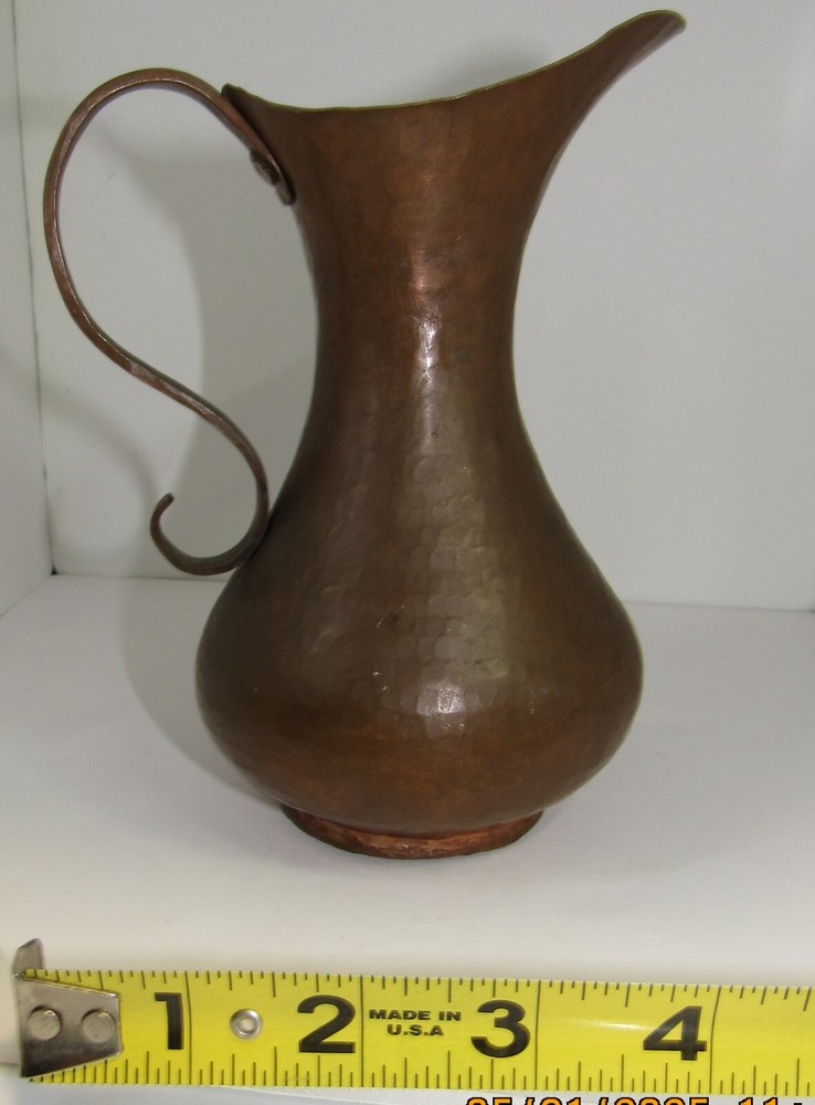 VINTAGE/ANTIQUE Small Hammered Copper Handled Pitcher Ewer 6.5"