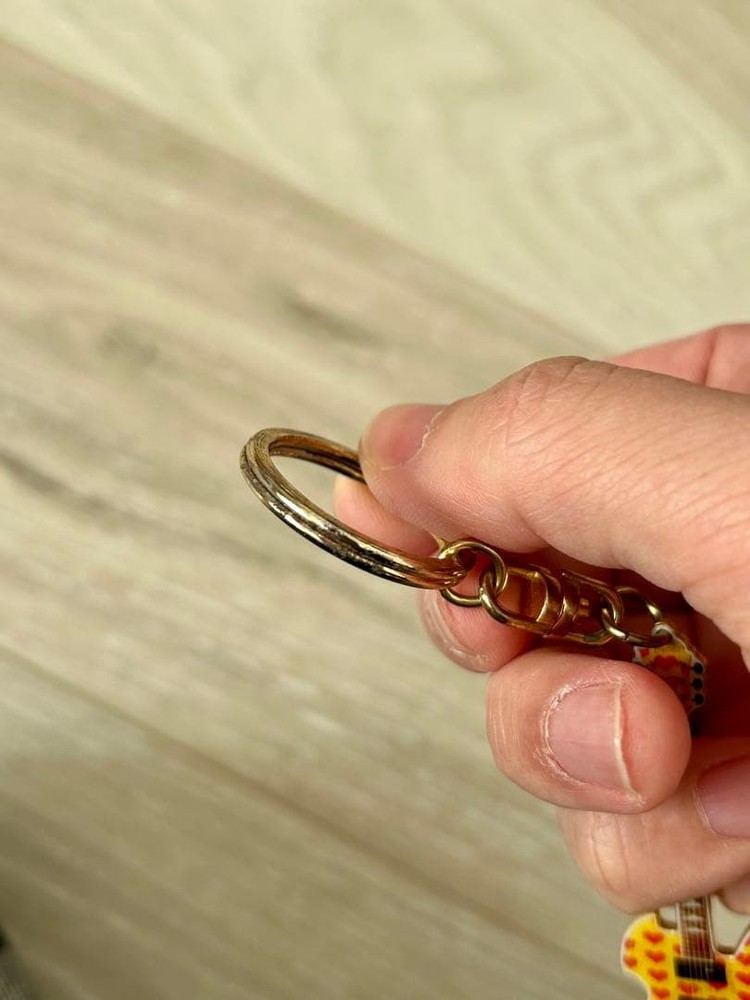 hide Yellow Heart Keychain FERNANDES