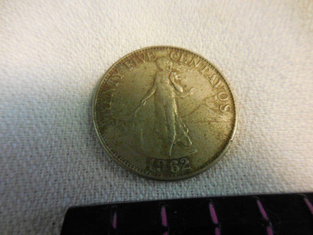 Philippines 1962  twenty five centavo
