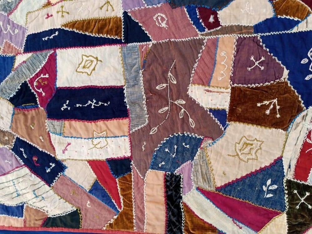 antique beautiful crazy handmade patchwork quilts it177