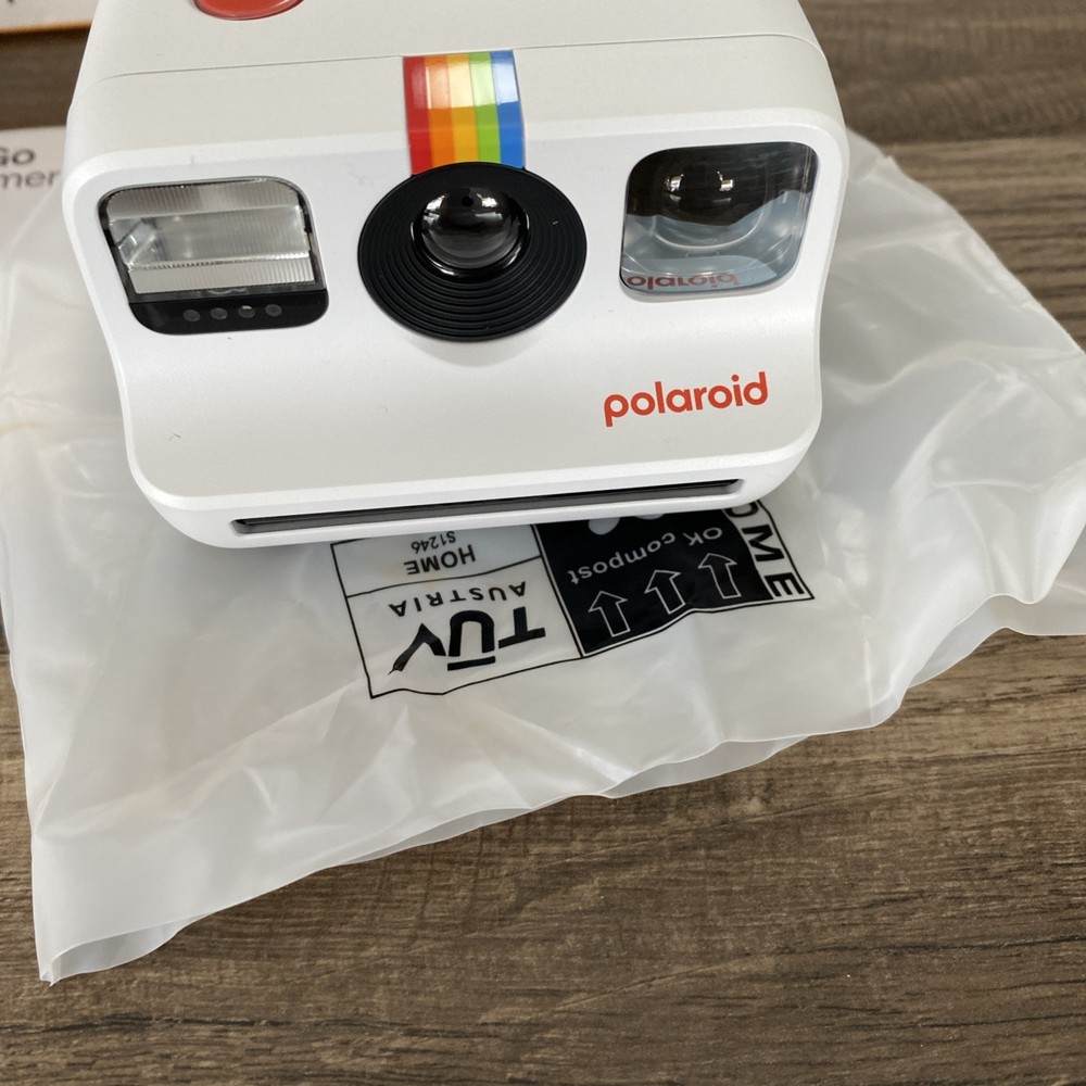 Polaroid GO Gen 2 Everything Box White Open Box/az