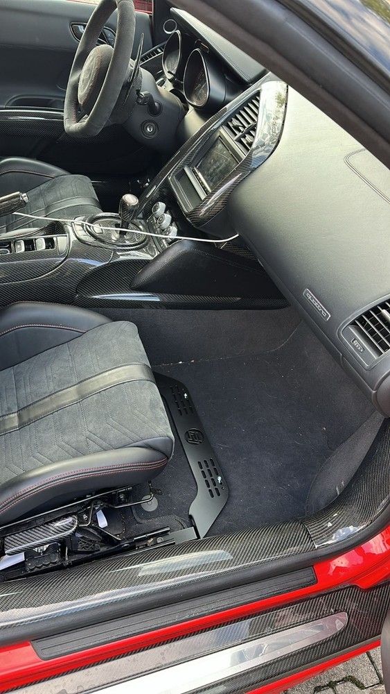 Fire extinguisher mount holder bracket for Audi R8