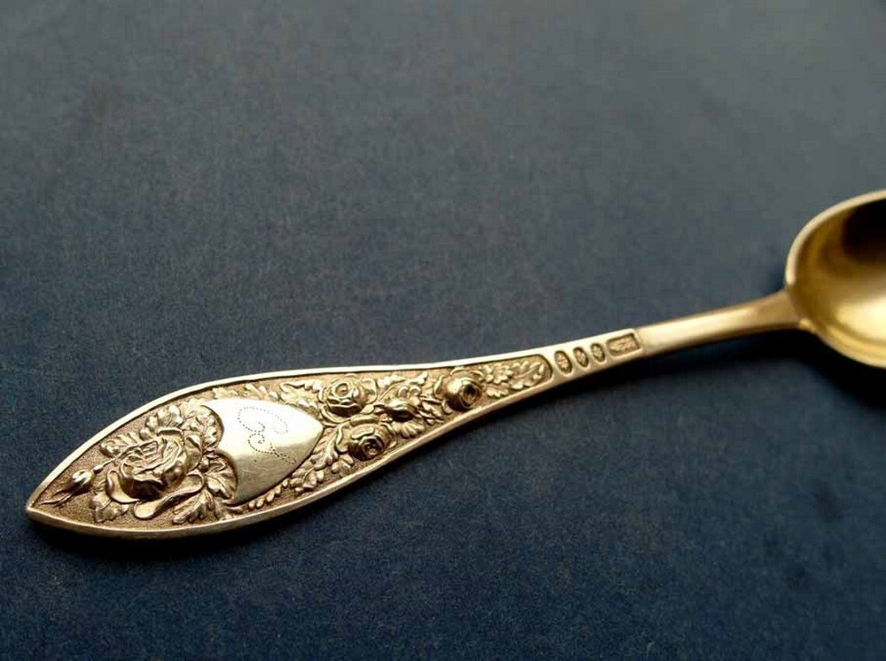 Set, 6 Large Tea Spoons, Roses, Silver, around 1820 E540