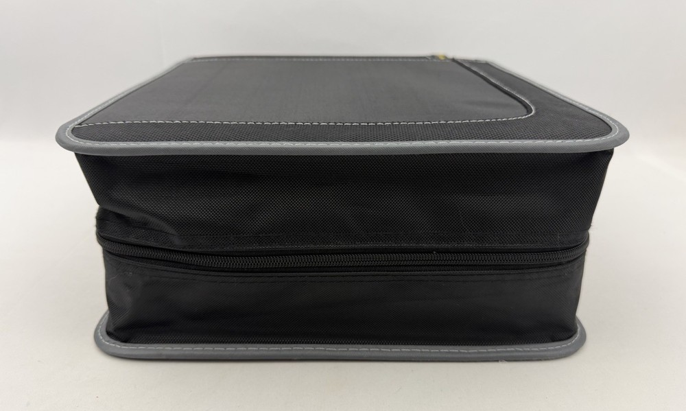 Targus Matrix 320 CD, DVD, Blu Ray, Video Game Storage Case