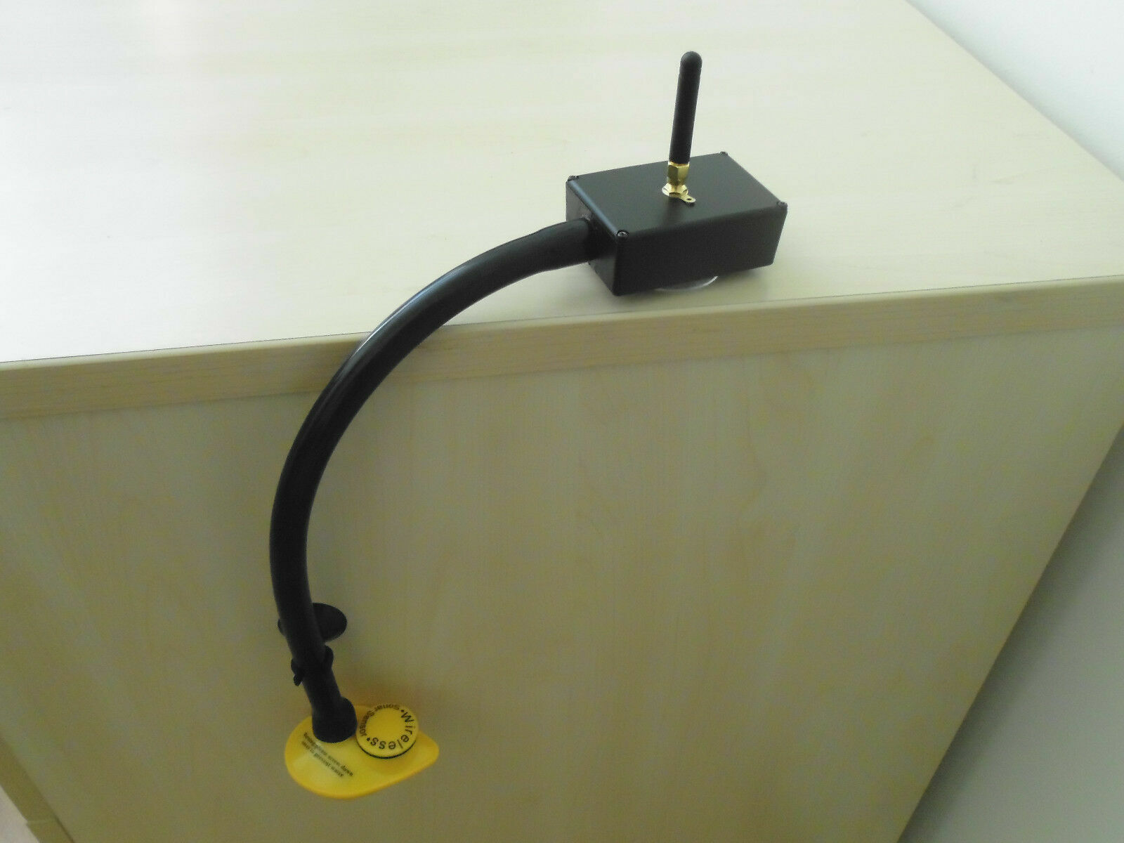 Universal Bait boat fish finder, 200 metre range, Easy attachment to boat. Carp