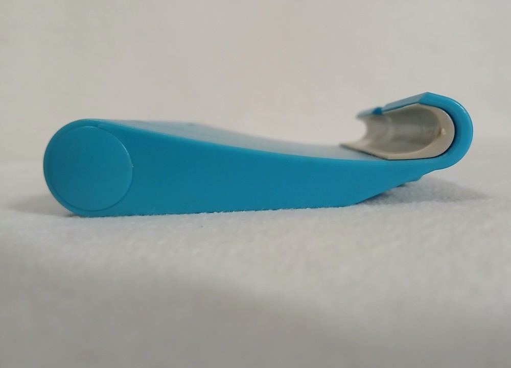 Hello by Design Blue Foldable Cellphone Stand Holder Rest for iPhone Tablet