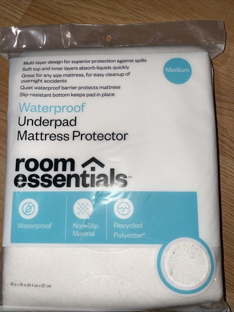 Room Essentials Waterproof Universal Underpad Medium