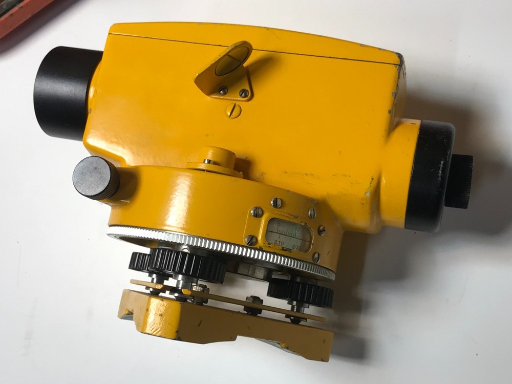 Lietz Automatic Survey Level B-4 With Case and Accessories