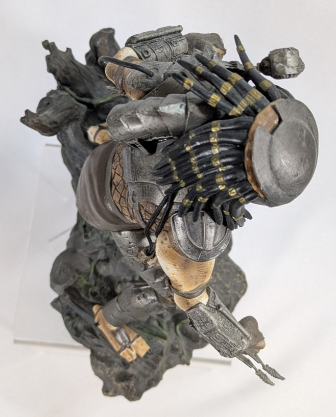 Diamond Select Classic Predator Gallery PVC Figure (2019) - No Packaging