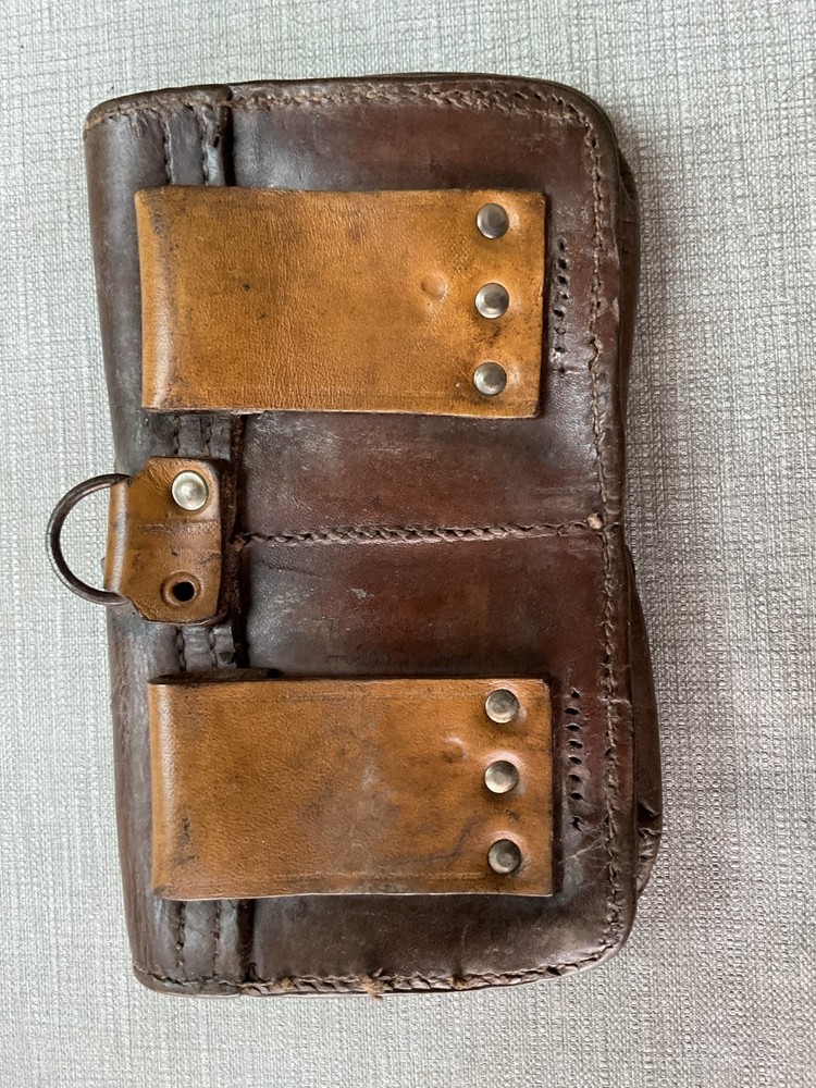 ww1 British Leather ammo pouch