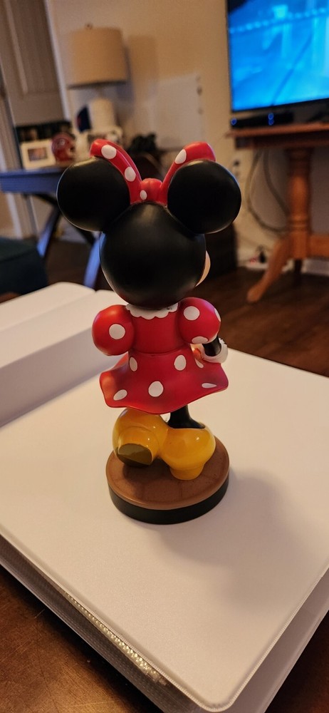 Minnie Mouse Bobblehead.