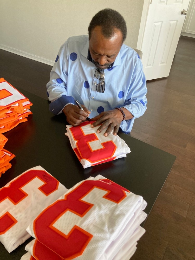 Buccaneers James Wilder signed Jersey W/COA