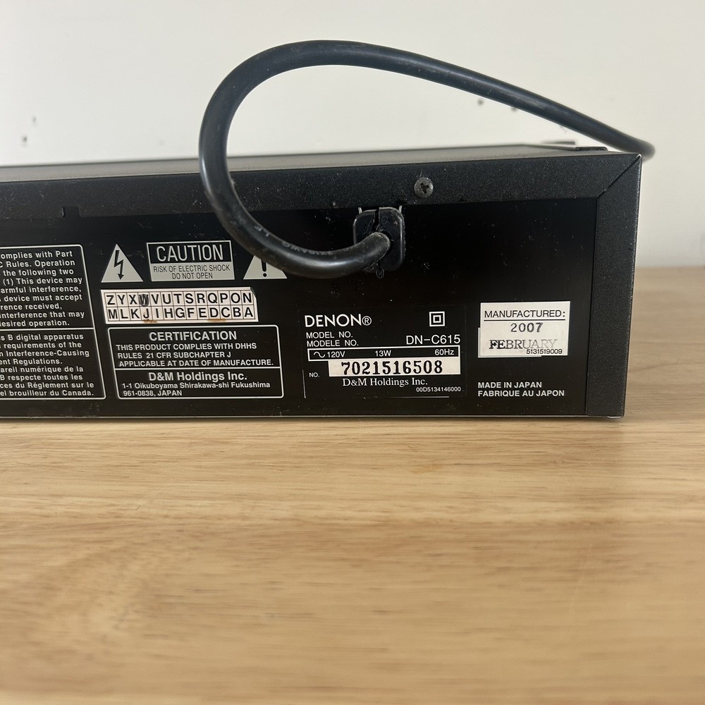 Denon DN-C615 CD Player nice excllent working condition . No Remote