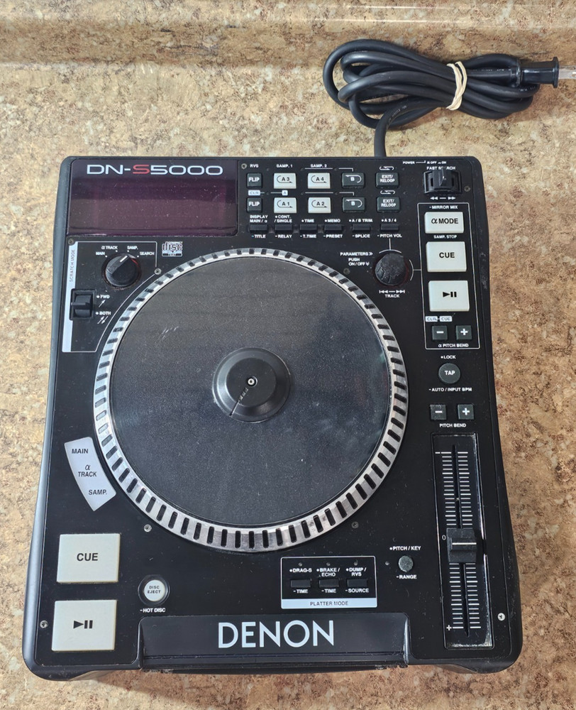 Denon DN-S5000 Digital CD Turntable DJ Controller Pre-owned