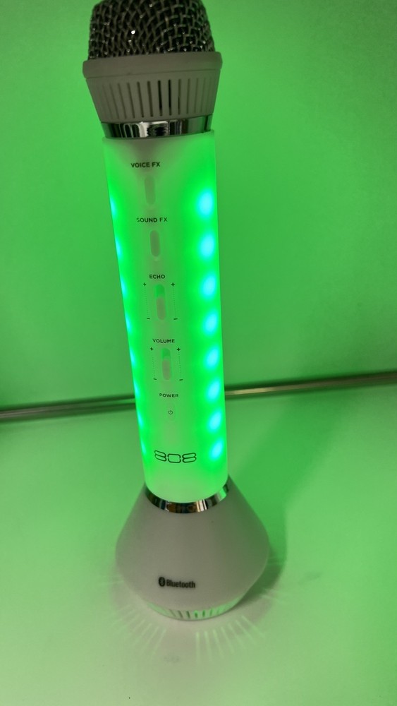 SPKA10 SINGSATION BLUETOOTH KARAOKE MICROPHONE WITH LIGHTS AND SPEAKER
