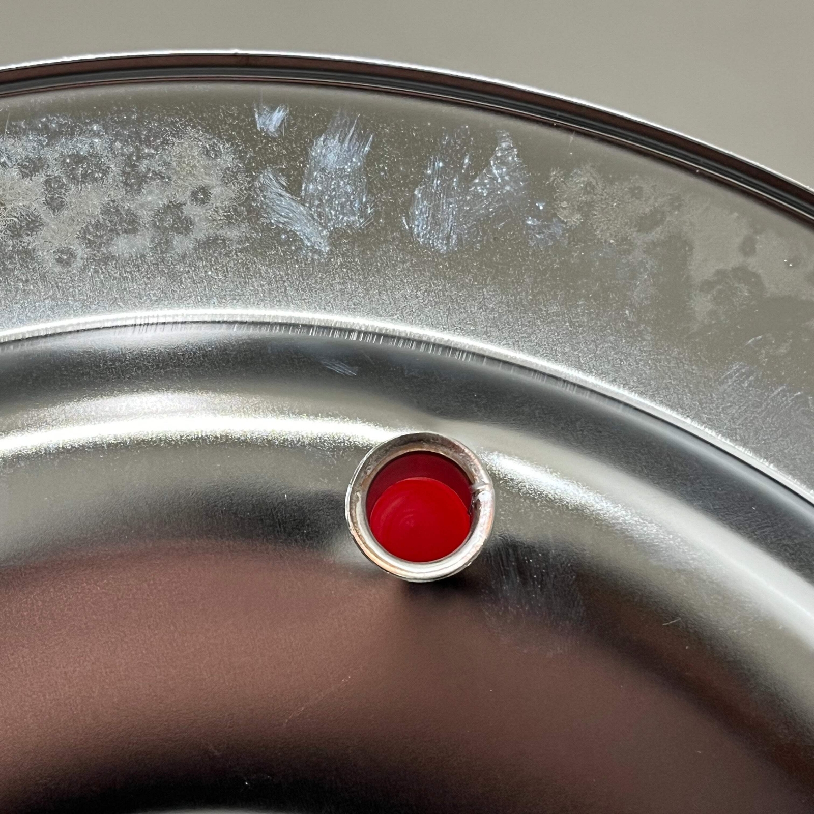 SPEEDMASTER Element Extreme Top Air Cleaner Kit 14"x2" Red/Chrome PCE104.1047