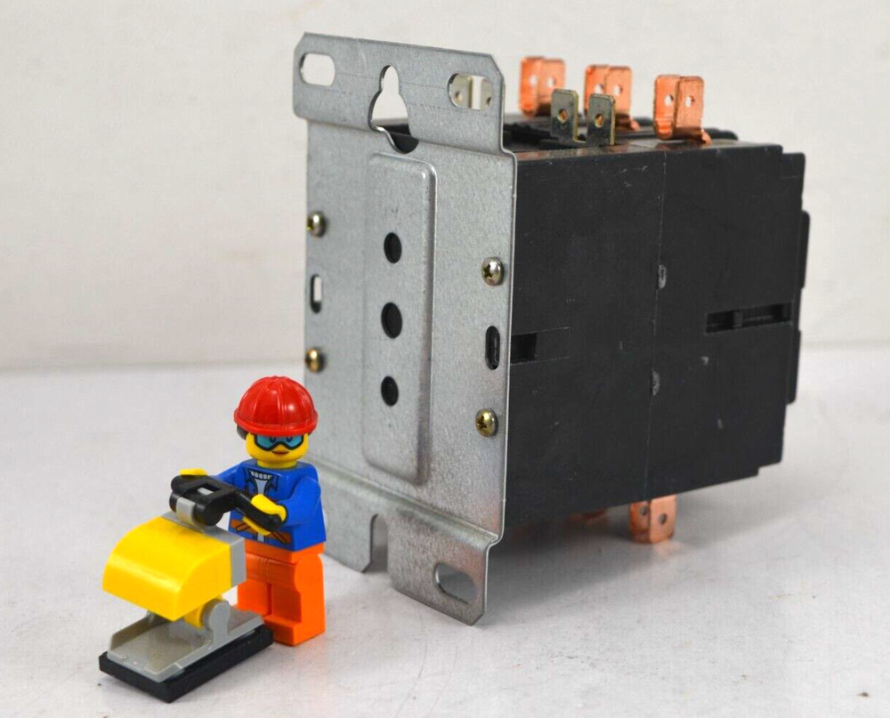 154-910 Stancor *NOS* 3 Pole Definite Purpose Contactor