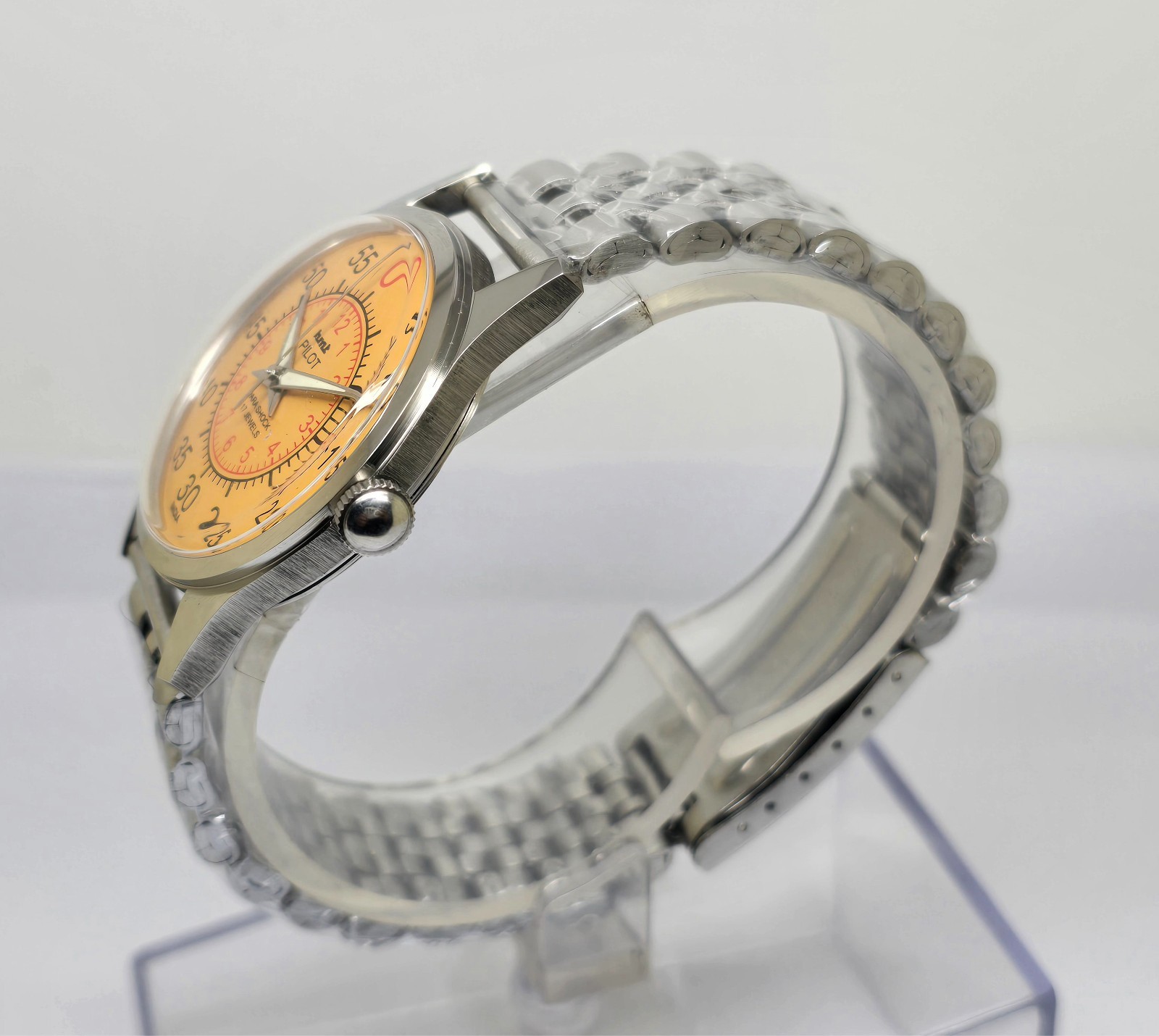 Vintage Hmt Pilot Yellow Dial 17 Jewels Mechanical hand winding Transparent Back