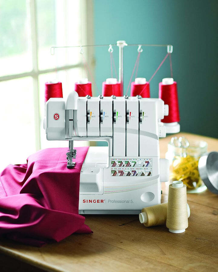 Singer 14T968DC Professional™ 5 Overlock Serger Machine