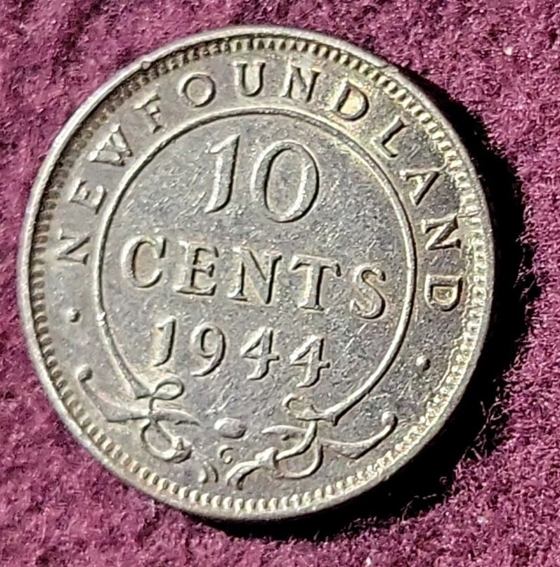 1944-C NEWFOUNDLAND CANADA 10 cent silver - Solid AU stk#k910